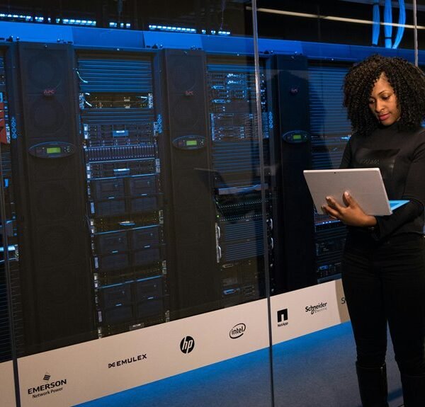 Smart Cloud Network 917935907 Web Engine