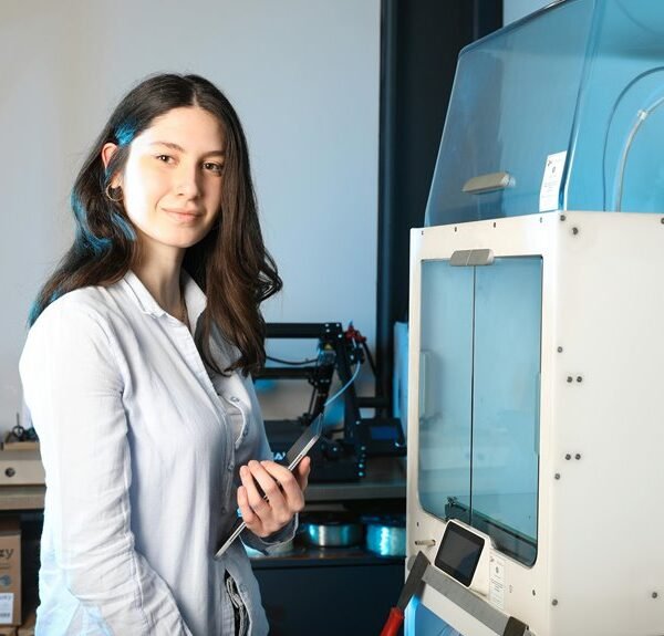 Smart Digital Hub 7327242008 Web Engine